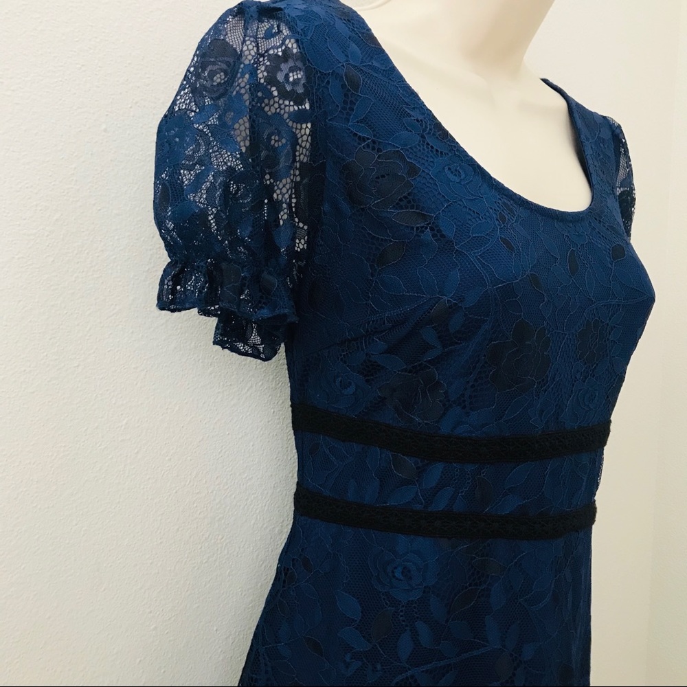 Miami Francesca’s royal blue lace dress  size S